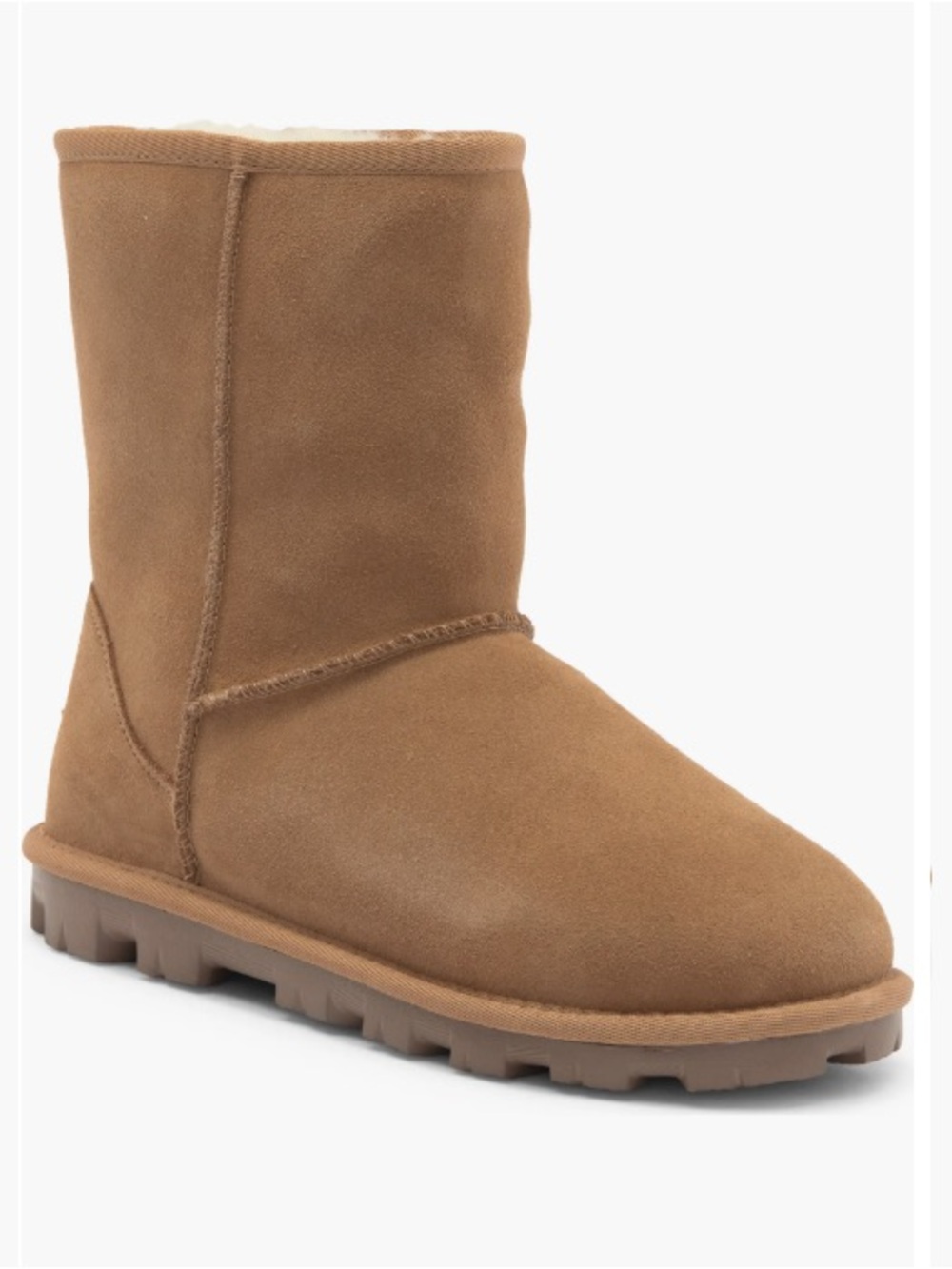 NWT UGG ESSENTIAL SHORT BOOTS